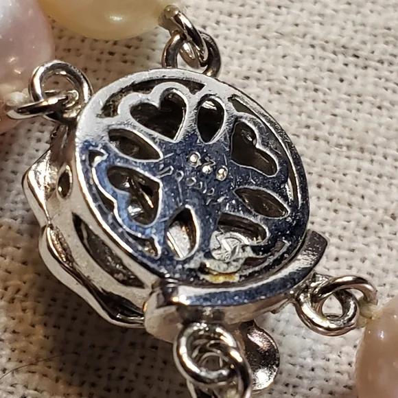 Elegant Vintage Cultured Pearl Necklace with 925 Silver Clasp - Picture 7 of 11